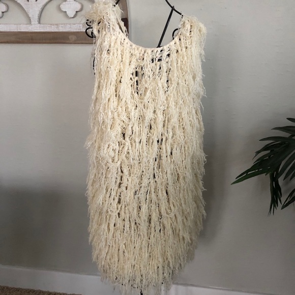 Shaggy Cream Color Vest - Picture 2 of 3